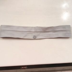 White lululemon headband